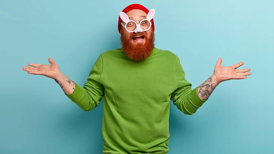 Homme barbe lunettes lapin humour - Délivrabilité mail - AE2 blog